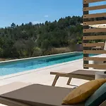 Noeli Villa *